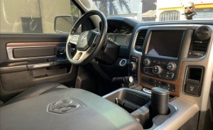 RAM CLASSIC 5.7 V8 Laramie CD 4X4 2023/2023