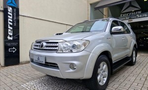 TOYOTA HILUX SW4 3.0 SRV 4X4 7 Lugares 16V Turbo Intercooler 2010/2011