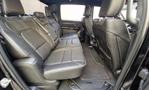 RAM 1500 5.7 V8 Limited Night Edition CD 4X4 2023/2024