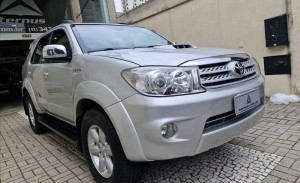 TOYOTA HILUX SW4 3.0 SRV 4X4 7 Lugares 16V Turbo Intercooler 2010/2011