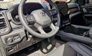 RAM 1500 5.7 V8 Limited Night Edition CD 4X4 2023/2024