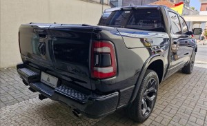 RAM 1500 5.7 V8 Limited Night Edition CD 4X4 2023/2024