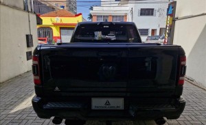 RAM 1500 5.7 V8 Limited Night Edition CD 4X4 2023/2024