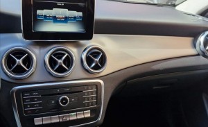 MERCEDES-BENZ GLA 200 1.6 CGI Advance 7g-dct 2018/2018