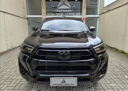TOYOTA HILUX 2.8 D-4d Turbo CD SRV 4X4 2025/2025