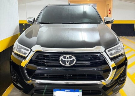 TOYOTA HILUX 2.8 D-4d Turbo CD SRV 4X4 2025/2025