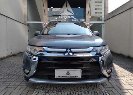 OUTLANDER 2016 usado