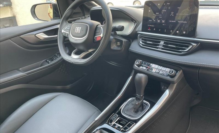 FIAT FASTBACK 1.0 Turbo 200 Hybrid Impetus 2025/2026