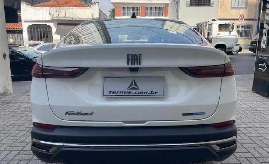 FIAT FASTBACK 1.0 Turbo 200 Hybrid Impetus 2025/2026