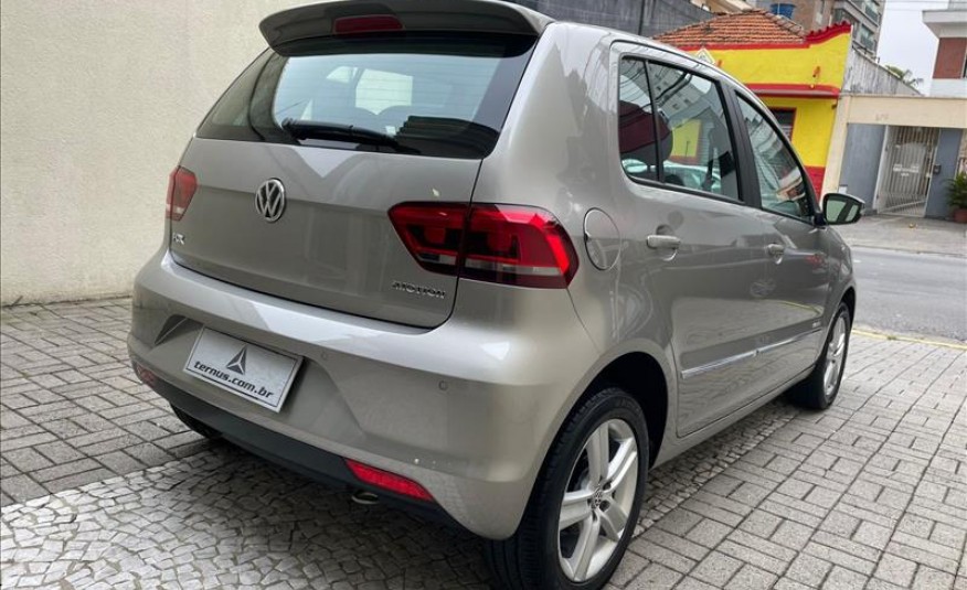 VOLKSWAGEN FOX 1.6 MSI Highline 16V 2014/2015