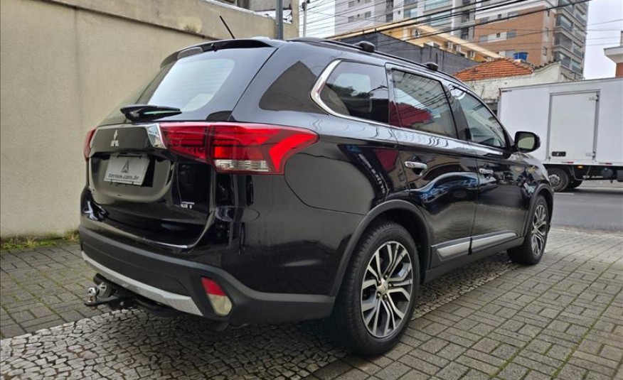 MITSUBISHI OUTLANDER 3.0 GT 4X4 V6 24V 2015/2016