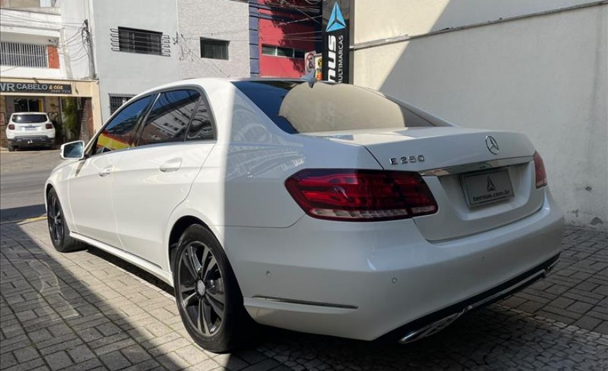 MERCEDES-BENZ E 250 2.0 Avantgarde 16V Turbo 2013/2014
