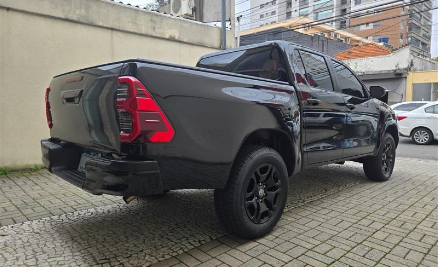TOYOTA HILUX 2.8 D-4d Turbo CD SRV 4X4 2025/2025