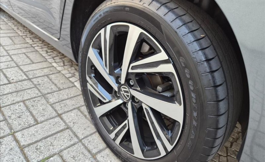 VOLKSWAGEN VIRTUS 1.0 200 TSI Highline 2023/2024