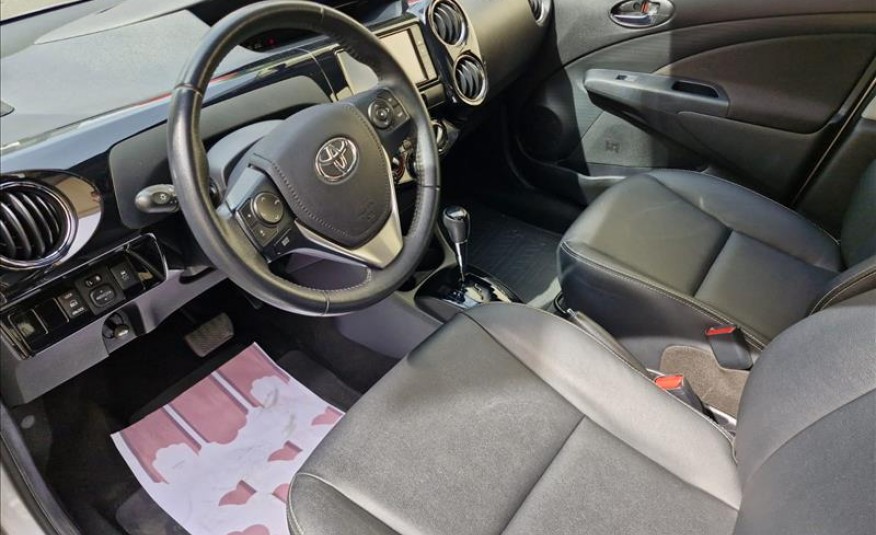 TOYOTA ETIOS 1.5 XLS Sedan 16V 2018/2019