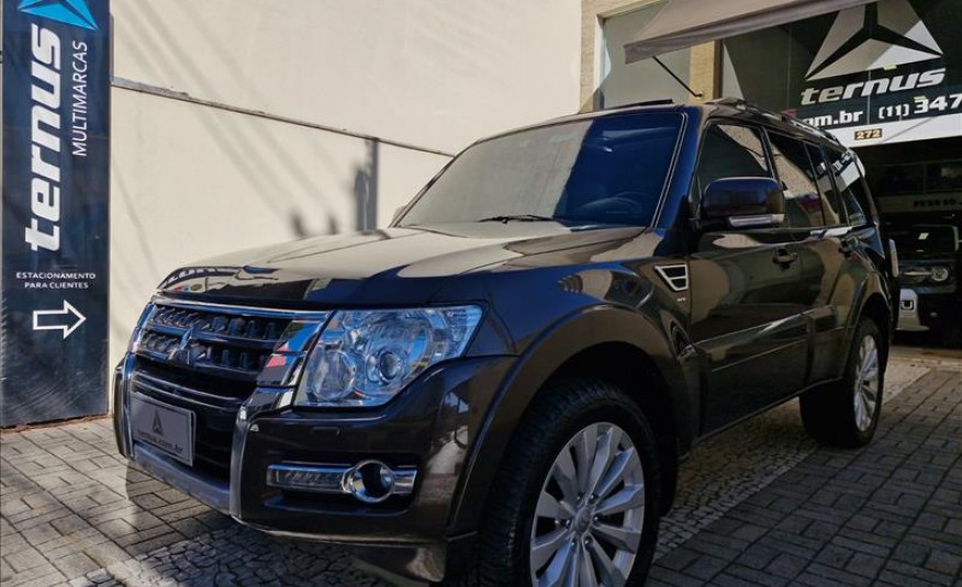 MITSUBISHI PAJERO FULL 3.2 HPE 4X4 16V Turbo Intercooler 2017/2018