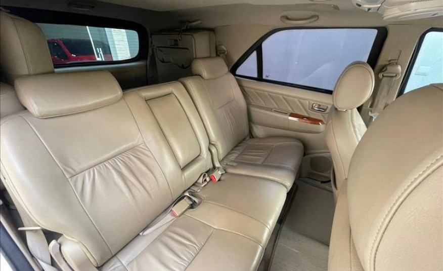 TOYOTA HILUX SW4 3.0 SRV 4X4 7 Lugares 16V Turbo Intercooler 2010/2011