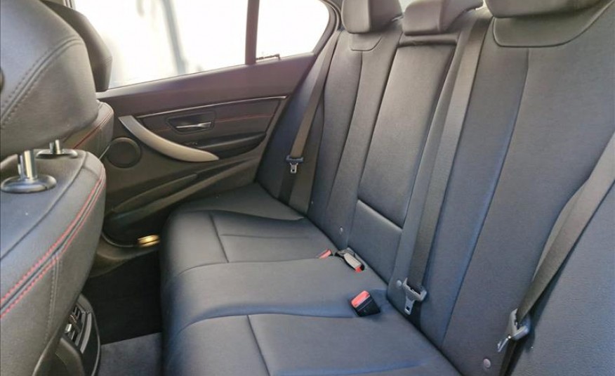 BMW 320I 2.0 Sport 16V Turbo Active 2017/2017