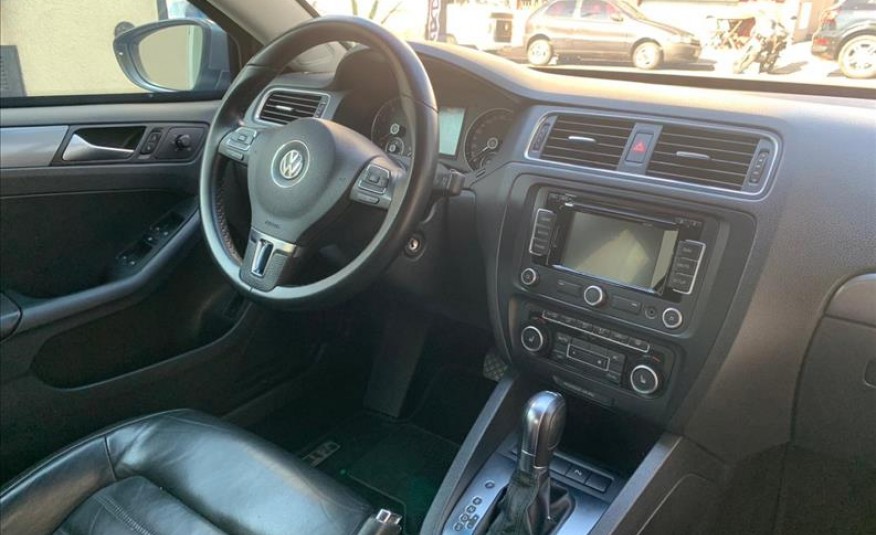 VOLKSWAGEN JETTA 2.0 TSI Highline 200cv 2012/2012