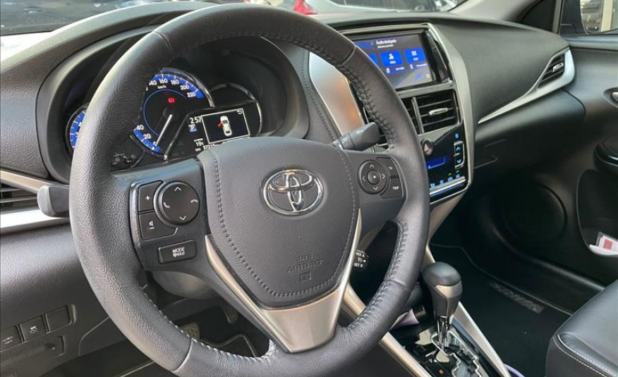 TOYOTA YARIS 1.5 16V Sedan XS Connect 2021/2022