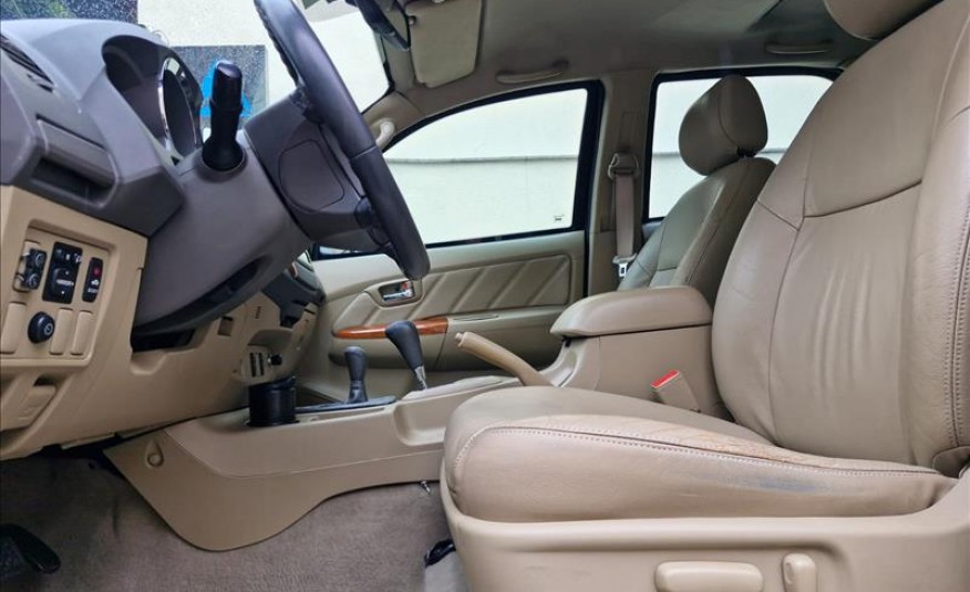 TOYOTA HILUX SW4 3.0 SRV 4X4 7 Lugares 16V Turbo Intercooler 2010/2011