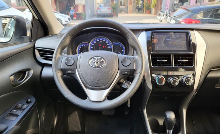 TOYOTA YARIS 1.5 16V Sedan XL Live 2019/2020