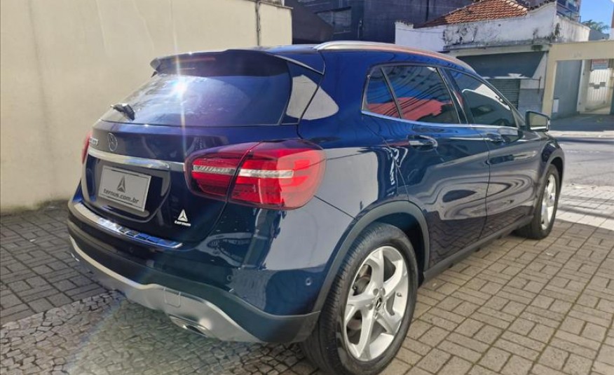 MERCEDES-BENZ GLA 200 1.6 CGI Advance 7g-dct 2018/2018