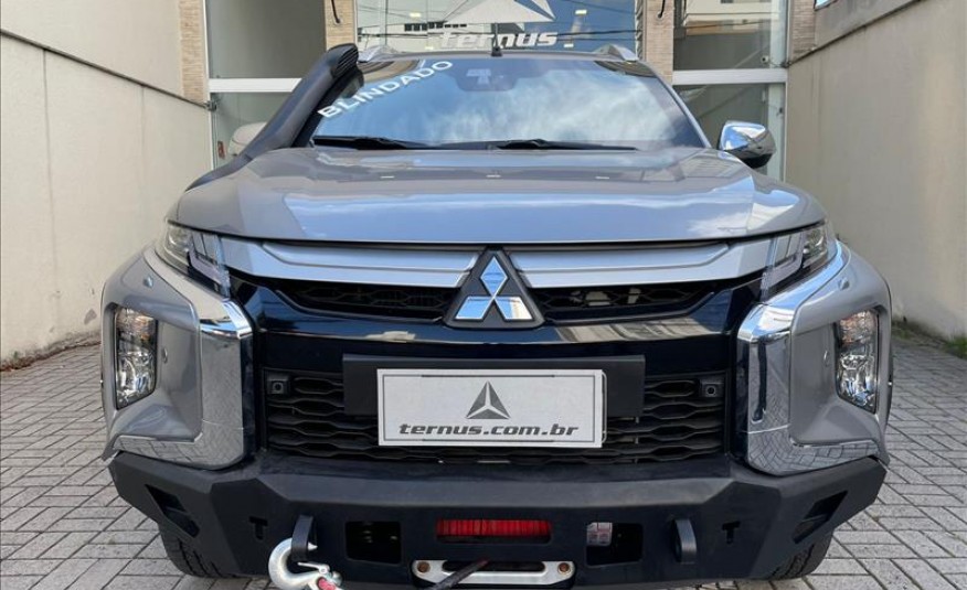 MITSUBISHI L200 TRITON 2.4 16V Turbo Sport Hpe-s CD 4X4 2022/2023