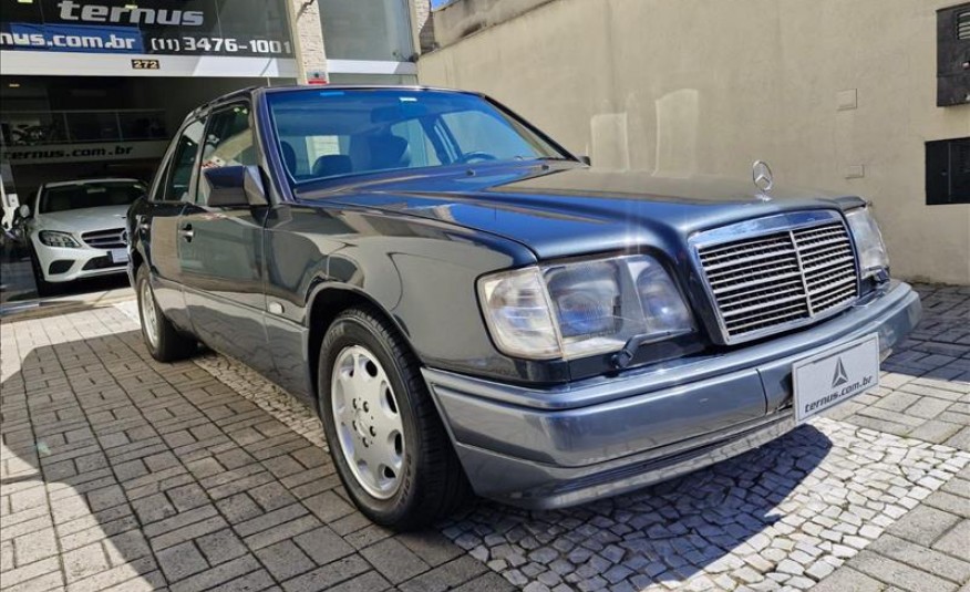 MERCEDES-BENZ E 320 3.2 Elegance V6 1995/1995