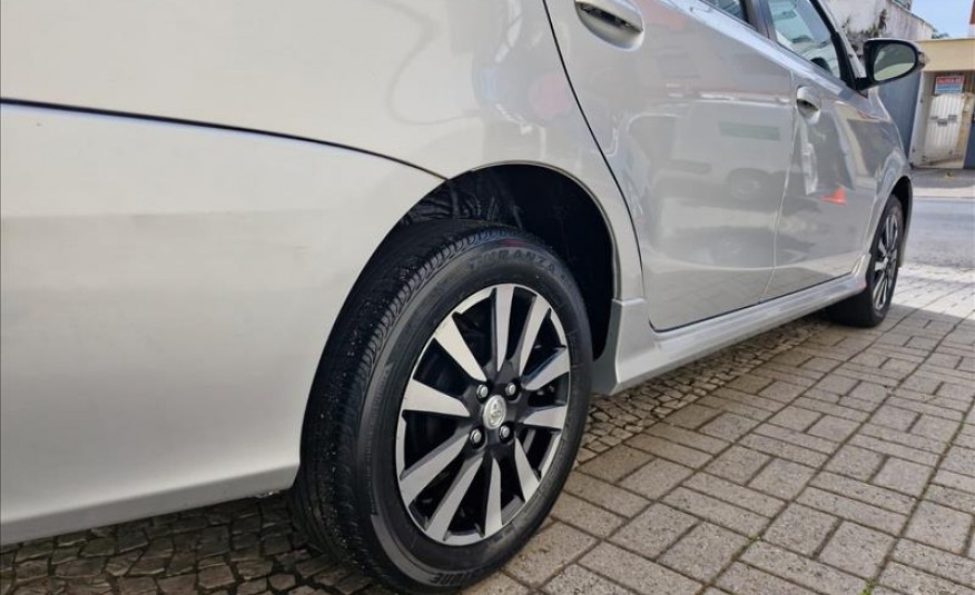 TOYOTA ETIOS 1.5 XLS Sedan 16V 2018/2019