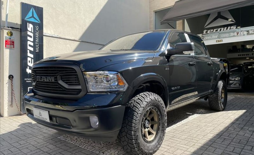 RAM CLASSIC 5.7 V8 Laramie CD 4X4 2023/2023