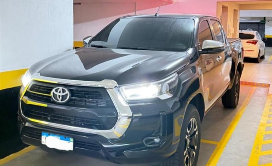 TOYOTA HILUX 2.8 D-4d Turbo CD SRV 4X4 2025/2025
