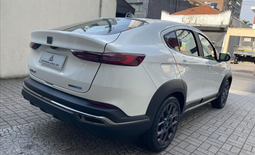 FIAT FASTBACK 1.0 Turbo 200 Hybrid Impetus 2025/2026