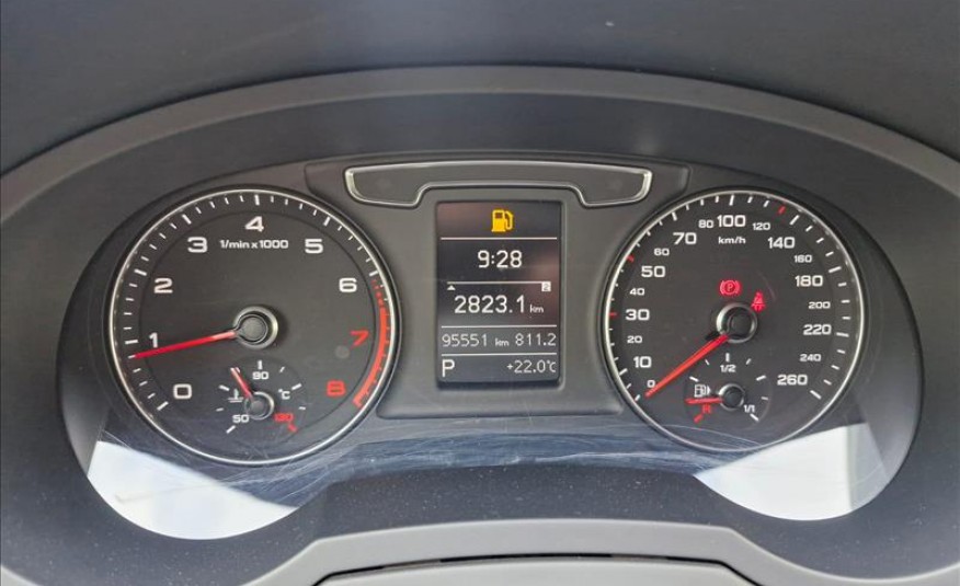 AUDI Q3 1.4 TFSI Attraction S Tronic 2017/2018