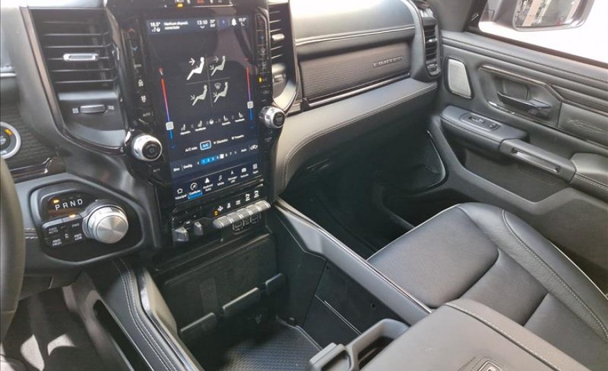 RAM 1500 5.7 V8 Limited Night Edition CD 4X4 2023/2024