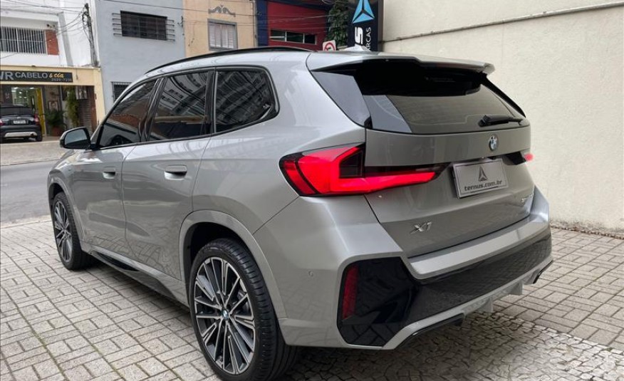 BMW X1 2.0 16V Turbo Sdrive20i M Sport 2023/2024