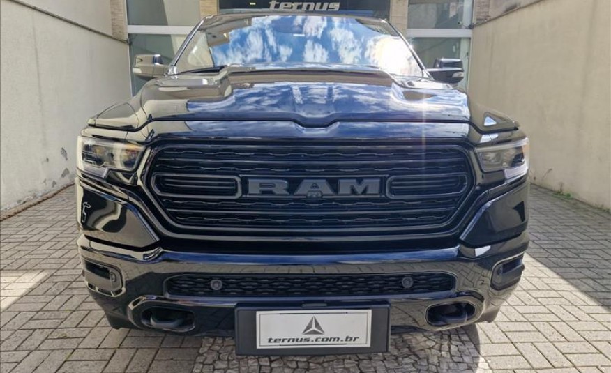 RAM 1500 5.7 V8 Limited Night Edition CD 4X4 2023/2024