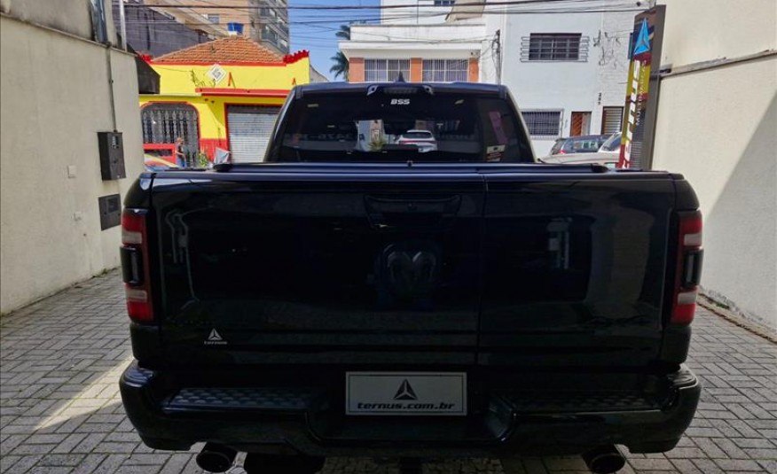 RAM 1500 5.7 V8 Limited Night Edition CD 4X4 2023/2024