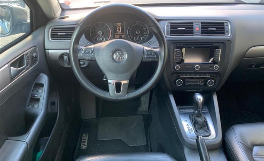 VOLKSWAGEN JETTA 2.0 TSI Highline 200cv 2012/2012