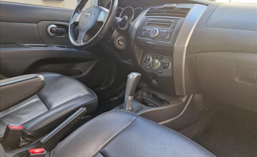 NISSAN LIVINA 1.8 SL 16V 2012/2013