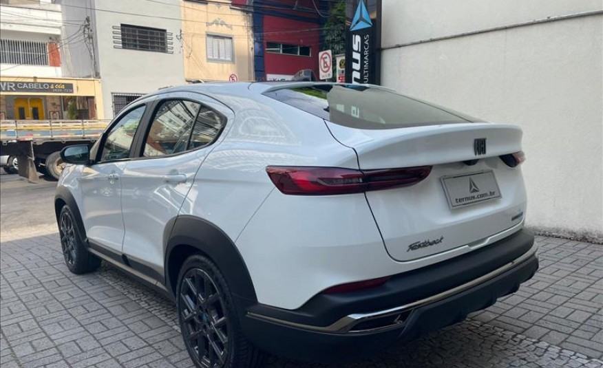 FIAT FASTBACK 1.0 Turbo 200 Hybrid Impetus 2025/2026