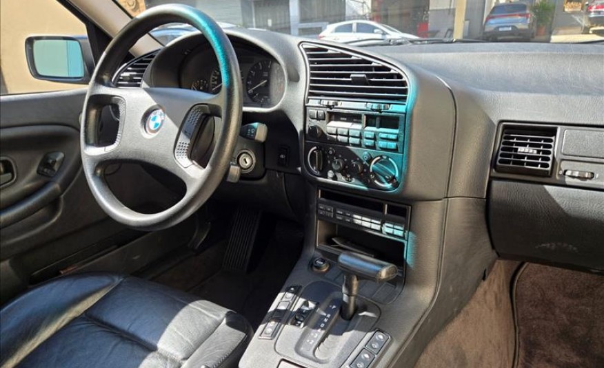 BMW 325I 2.5 Sedan 24V 1993/1993