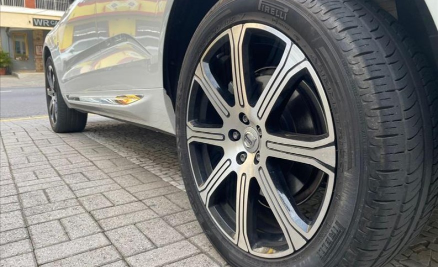 VOLVO XC60 2.0 T8 Hybrid Inscription AWD Geartronic 2019/2020