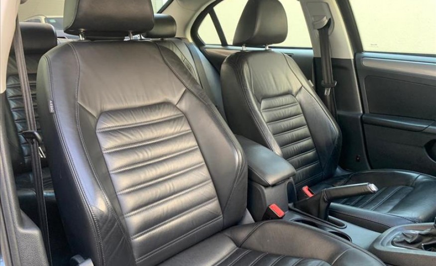 VOLKSWAGEN JETTA 2.0 TSI Highline 200cv 2012/2012
