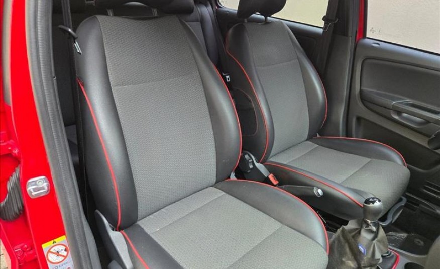 VOLKSWAGEN FOX 1.6 MI Rock IN RIO 8V 2015/2016